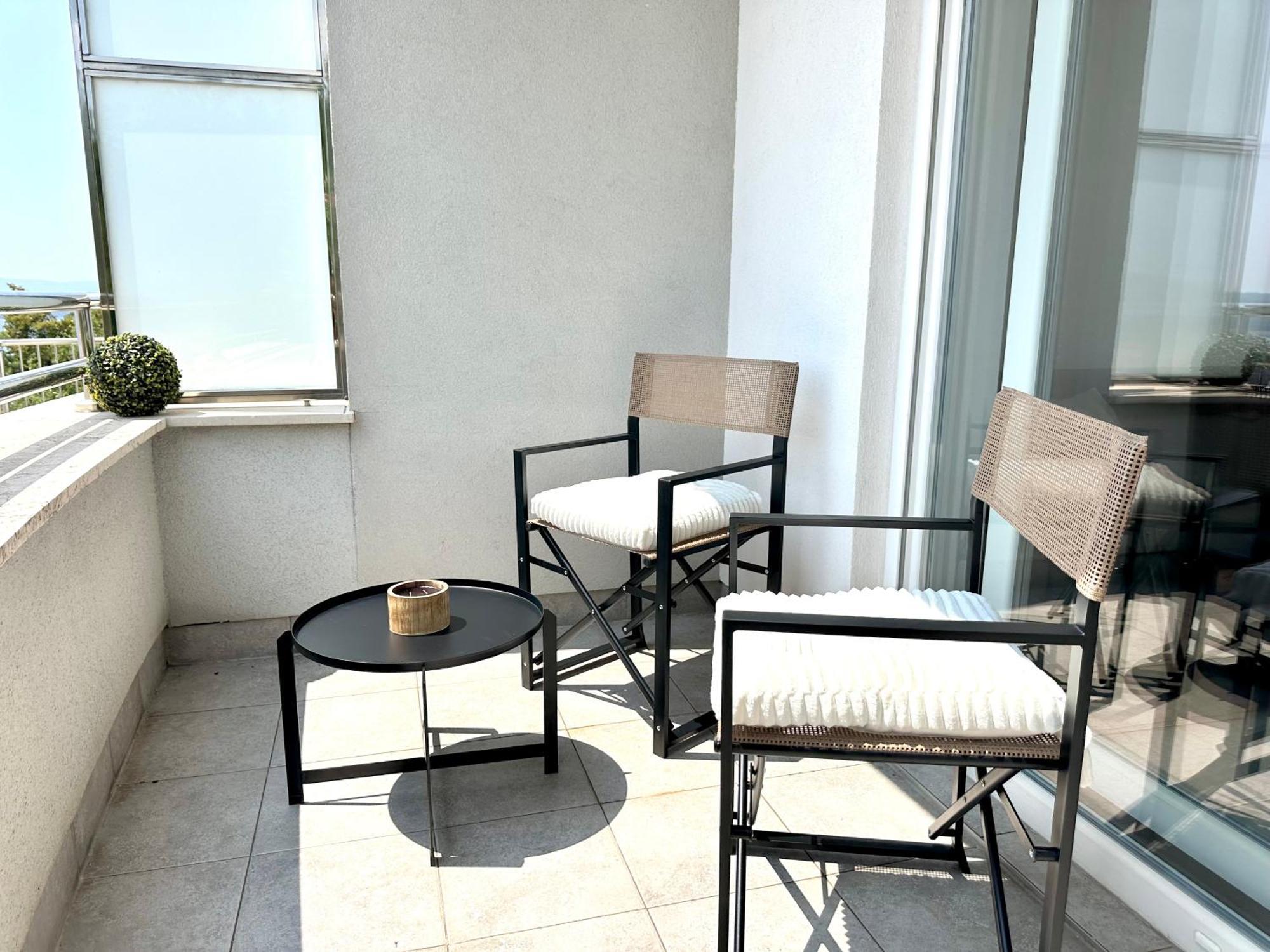 The View Apartment With Pool - Цриквеница Экстерьер фото