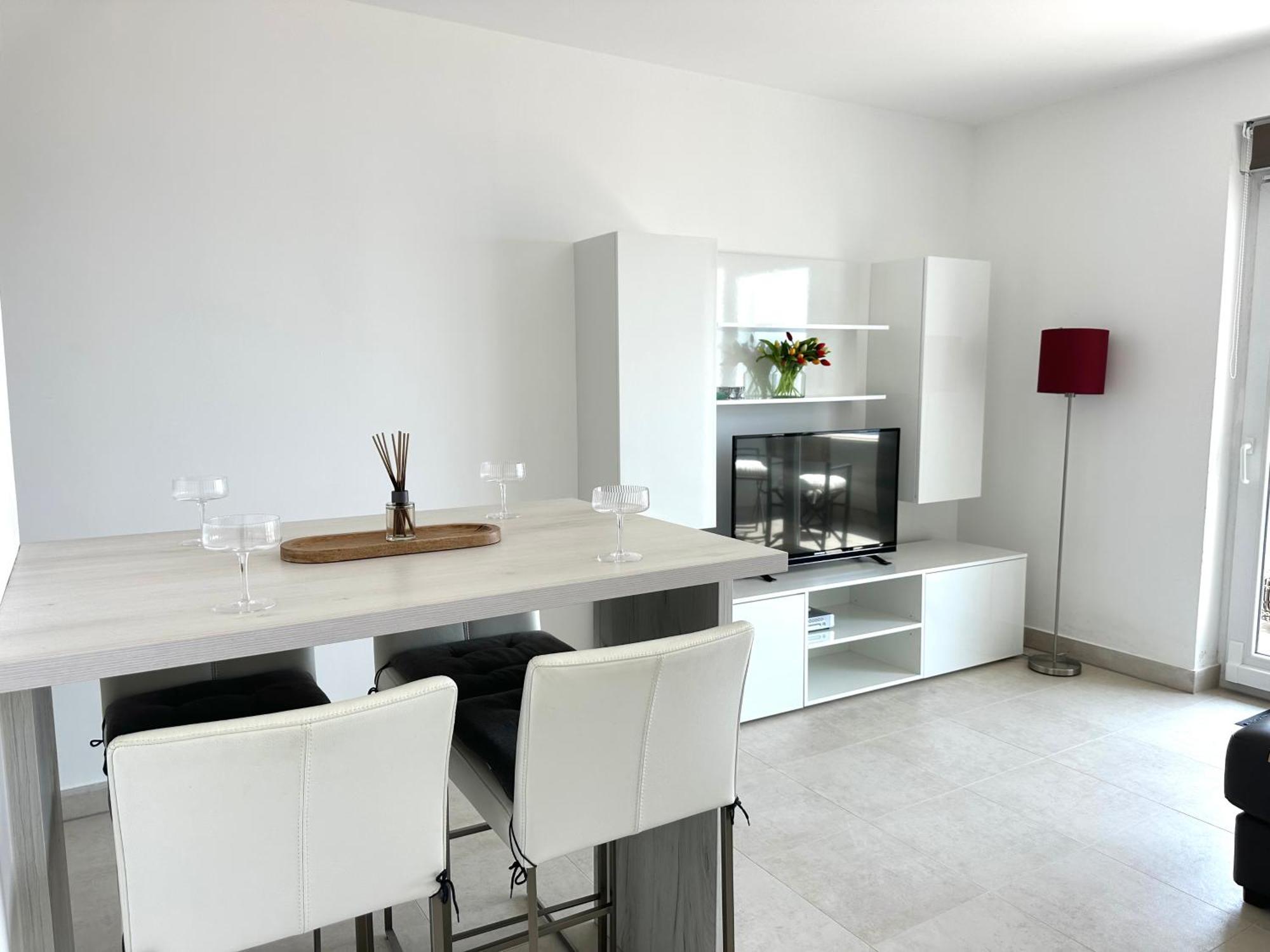The View Apartment With Pool - Цриквеница Экстерьер фото